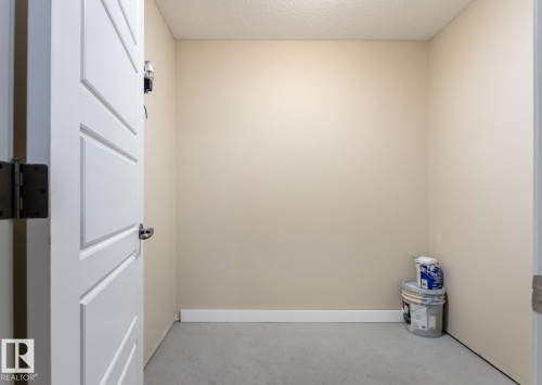 39 13825 155 Avenue, Edmonton, AB - Indoor Photo Showing Other Room