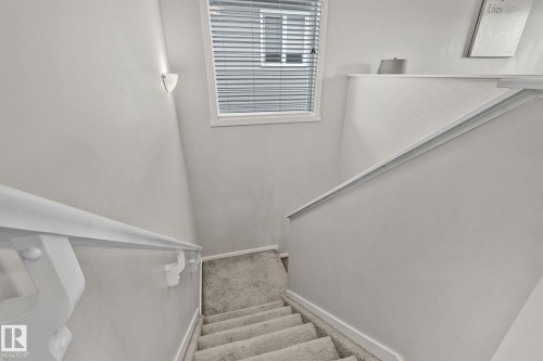 2357 Cassidy Way, Edmonton, AB - Indoor Photo Showing Other Room