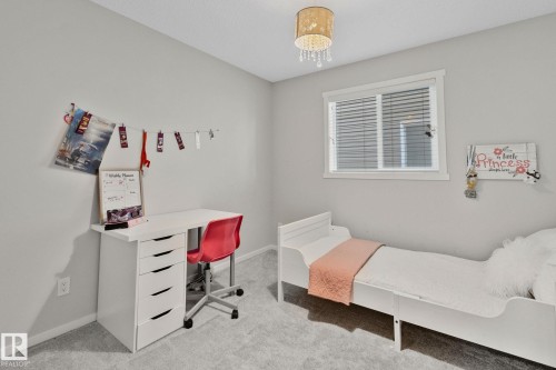 2357 Cassidy Way, Edmonton, AB - Indoor Photo Showing Bedroom