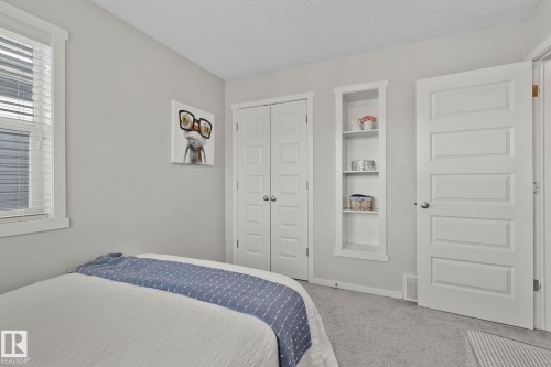 2357 Cassidy Way, Edmonton, AB - Indoor Photo Showing Bedroom