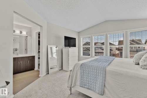 2357 Cassidy Way, Edmonton, AB - Indoor Photo Showing Bedroom