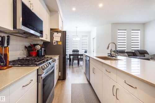 42 Jennifer Crescent, St. Albert, AB - Indoor Photo Showing Kitchen