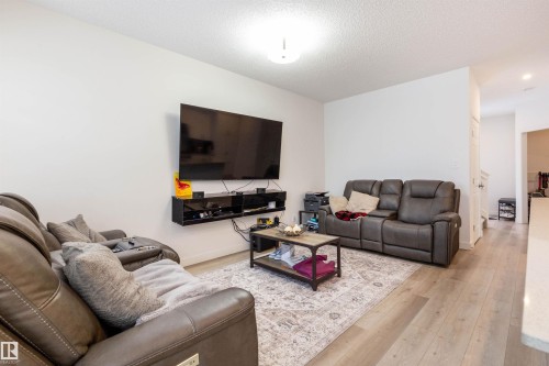 42 Jennifer Crescent, St. Albert, AB - Indoor Photo Showing Living Room