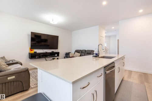 42 Jennifer Crescent, St. Albert, AB - Indoor Photo Showing Kitchen