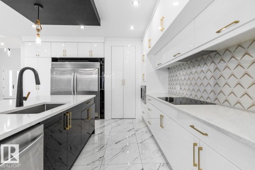 5804 Soleil Boulevard, Beaumont, AB - Indoor Photo Showing Kitchen With Upgraded Kitchen