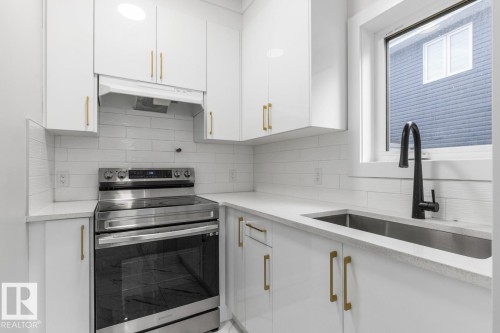 5804 Soleil Boulevard, Beaumont, AB - Indoor Photo Showing Kitchen