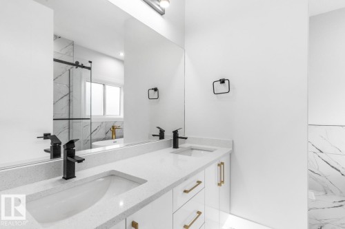5804 Soleil Boulevard, Beaumont, AB - Indoor Photo Showing Bathroom