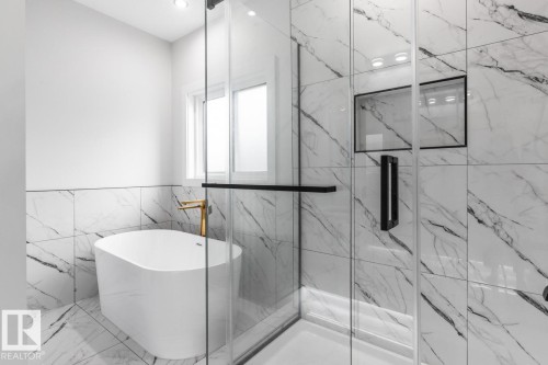 5804 Soleil Boulevard, Beaumont, AB - Indoor Photo Showing Bathroom