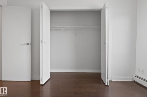 2504 10152 104 Street, Edmonton, AB - Indoor