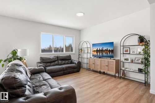 21 Nettle Crescent, St. Albert, AB - Indoor Photo Showing Living Room