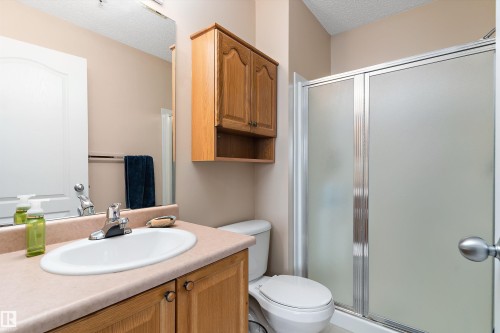 211 16715 100 Avenue, Edmonton, AB - Indoor Photo Showing Bathroom