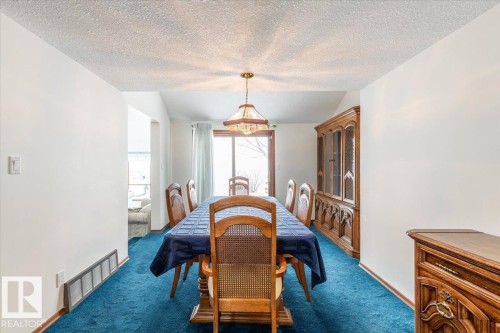 125 Pine Drive, Wetaskiwin, AB - Indoor Photo Showing Dining Room