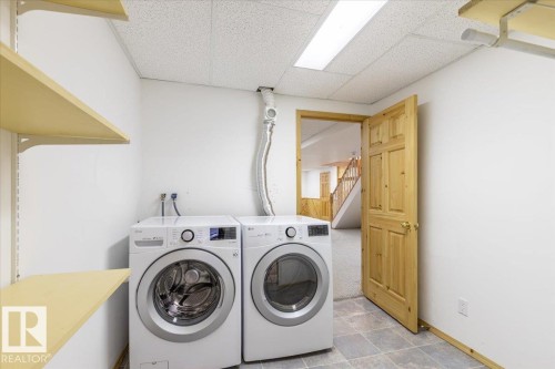 125 Pine Drive, Wetaskiwin, AB - Indoor Photo Showing Laundry Room