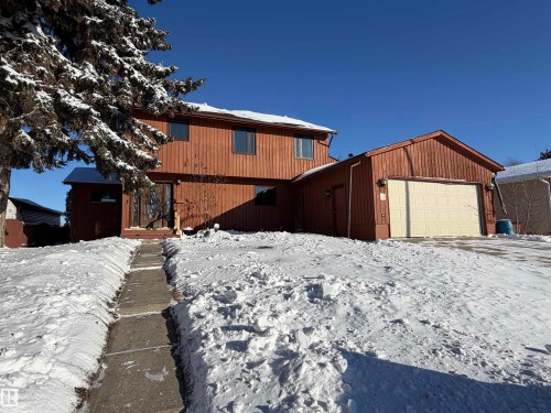 125 Pine Drive, Wetaskiwin, AB - Outdoor With Exterior