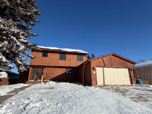125 Pine Drive, Wetaskiwin, AB - Outdoor With Exterior