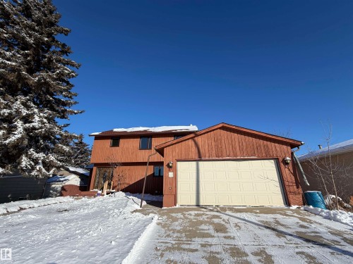 125 Pine Drive, Wetaskiwin, AB - Outdoor With Exterior