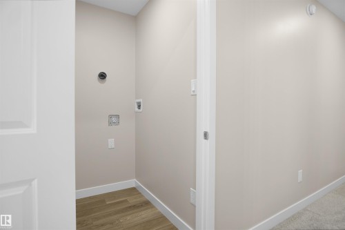 19447 22 Avenue, Edmonton, AB - Indoor Photo Showing Other Room