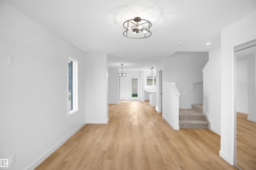 19447 22 Avenue, Edmonton, AB - Indoor Photo Showing Other Room