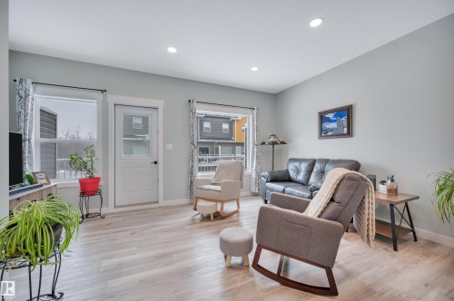 34 150 Everitt Dr, St. Albert, AB - Indoor Photo Showing Living Room