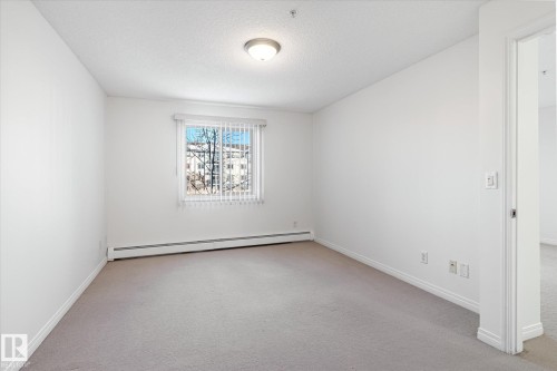 218 16221 95 Street, Edmonton, AB - Indoor Photo Showing Other Room