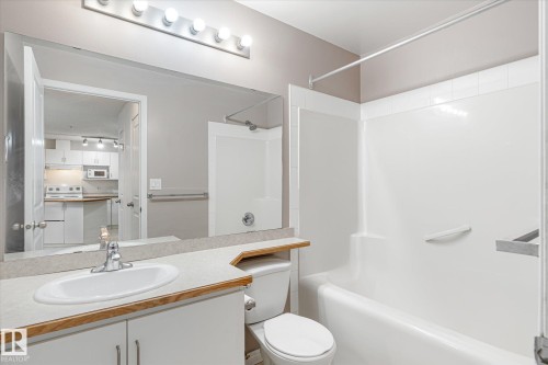 218 16221 95 Street, Edmonton, AB - Indoor Photo Showing Bathroom