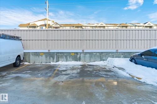218 16221 95 Street, Edmonton, AB - Outdoor
