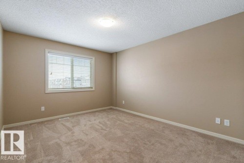 130 Keystone Crescent, Leduc, AB - Indoor Photo Showing Other Room