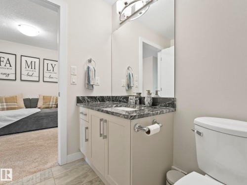 725 Berg Loop, Leduc, AB - Indoor Photo Showing Bathroom