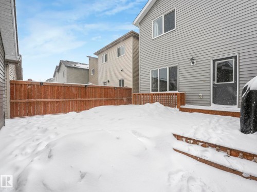725 Berg Loop, Leduc, AB - Outdoor