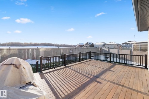 Deck featuring area for grilling, a fenced backyard, and a residential view - 3904 5 Street, Edmonton, AB - Outdoor