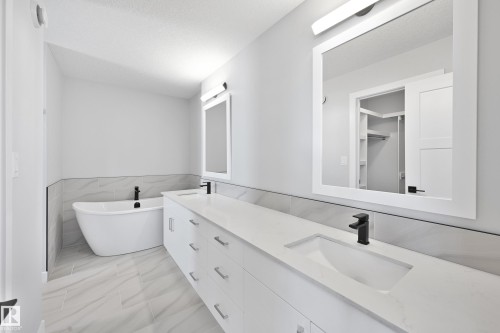76 Maple Crescent, Gibbons, AB - Indoor Photo Showing Bathroom