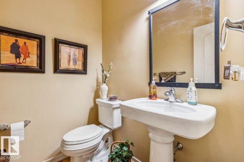Half bath on Main floor - 38 3003 34 Avenue, Edmonton, AB - Indoor Photo Showing Bathroom