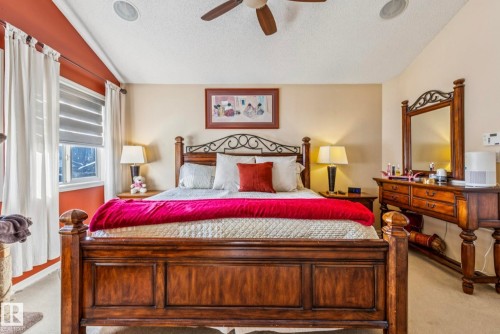 38 3003 34 Avenue, Edmonton, AB - Indoor Photo Showing Bedroom