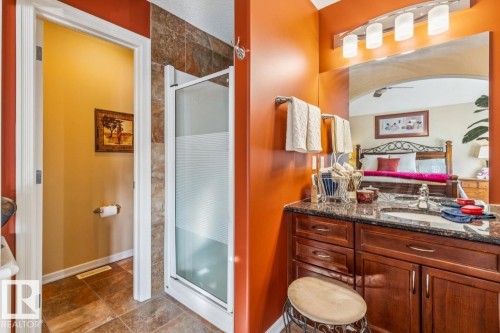 Ensuite off Master with jetted tub - 38 3003 34 Avenue, Edmonton, AB - Indoor Photo Showing Other Room