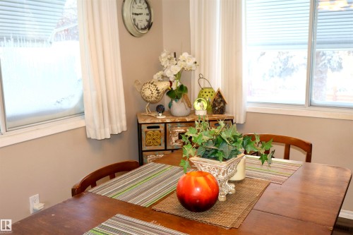 View of dining room - 5220 - 56 Street, Barrhead, AB - Indoor Photo Showing Dining Room