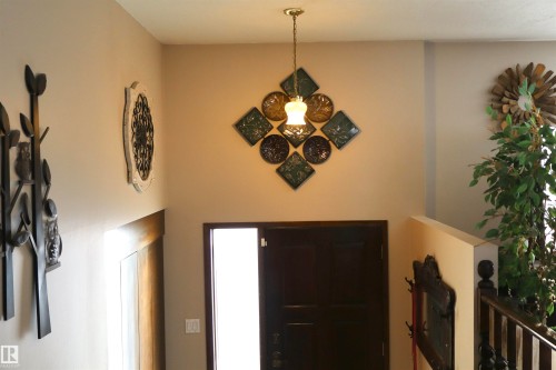 View of foyer entrance - 5220 - 56 Street, Barrhead, AB - Indoor Photo Showing Other Room