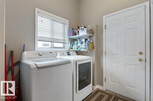 Laundry room featuring separate washer and dryer - 8 Osborne Close, St. Albert, AB - Indoor Photo Showing Laundry Room
