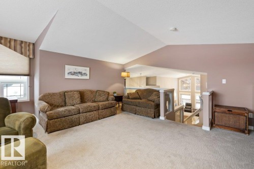 Living room with carpet - 8 Osborne Close, St. Albert, AB - Indoor Photo Showing Living Room