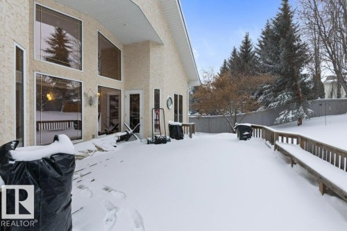 View of yard layered in snow - 8 Osborne Close, St. Albert, AB - Outdoor