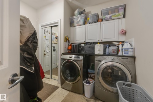 132 Leigh Crescent, Edmonton, AB - Indoor Photo Showing Laundry Room
