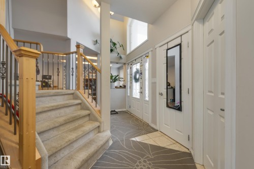 132 Leigh Crescent, Edmonton, AB - Indoor Photo Showing Other Room