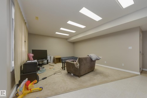 132 Leigh Crescent, Edmonton, AB - Indoor