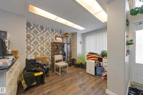 132 Leigh Crescent, Edmonton, AB - Indoor Photo Showing Other Room