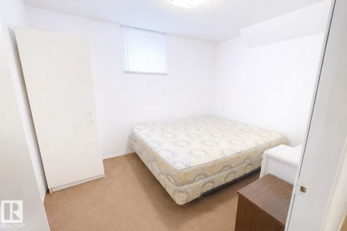 View of bedroom - 11250 72 Avenue, Edmonton, AB - Indoor Photo Showing Bedroom