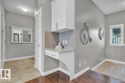 7214 174 Avenue, Edmonton, AB - Indoor Photo Showing Other Room