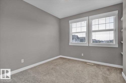 7214 174 Avenue, Edmonton, AB - Indoor Photo Showing Other Room