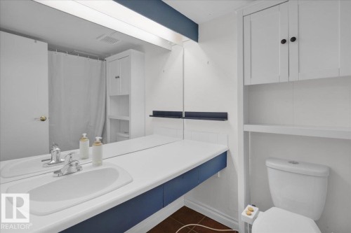 1012 9918 101 Street, Edmonton, AB - Indoor Photo Showing Bathroom