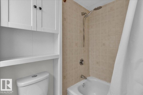 1012 9918 101 Street, Edmonton, AB - Indoor Photo Showing Bathroom