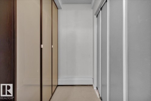 1012 9918 101 Street, Edmonton, AB - Indoor