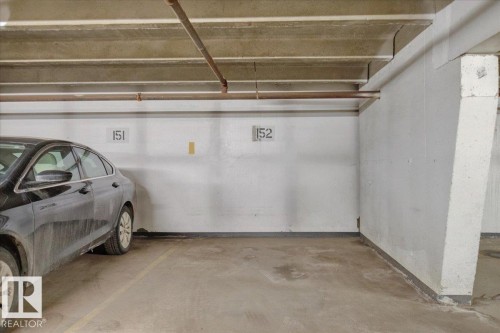 1012 9918 101 Street, Edmonton, AB - Indoor Photo Showing Garage